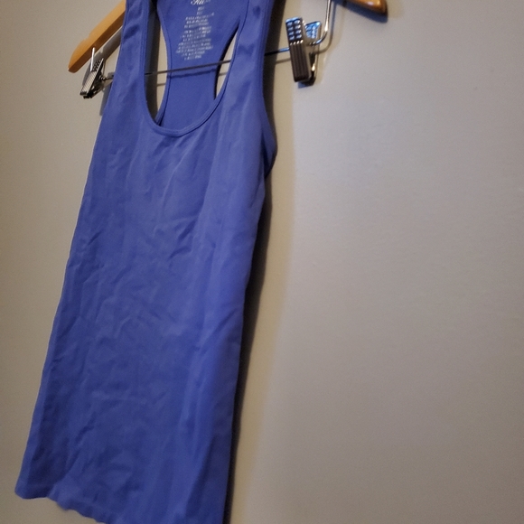 GUESS Blue Workout Tank - Size XS/S - Picture 10 of 10